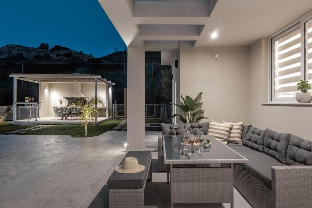 Melissia Luxury Villa Kalamaki  Exterior photo